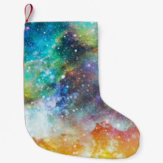Futuristischer Raum, nebeliger Hintergrund. Kleiner Weihnachtsstrumpf