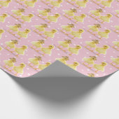 Fuzzy Duckling Couple auf Polka Docks Geschenkpapier (Ecke)