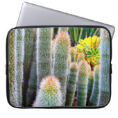 Fuzzy Green Cacti Succulent Foto Einfach modern Laptopschutzhülle (Vorderseite)