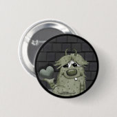 Fuzzy Green Monster mit Herz Button (Vorne & Hinten)