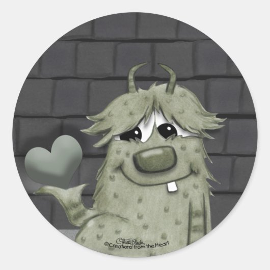 Fuzzy Green Monster mit Herz Runder Aufkleber (Vorderseite)