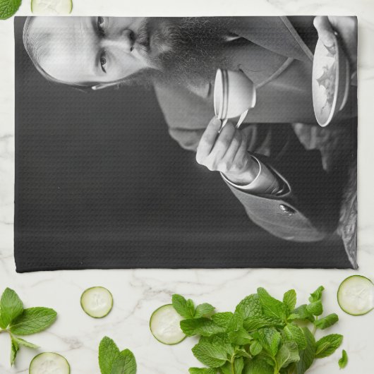 Fyodor Dostoevsky - Zitat zum Tee-Spaß Geschirrtuch (Gefaltet)