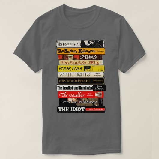 Fyodor Dostoyevsky Buchstapel T-Shirt (Design vorne)
