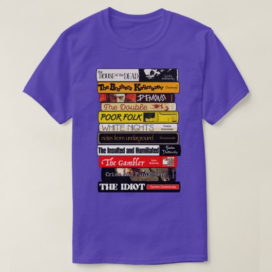 Fyodor Dostoyevsky Buchstapel T-Shirt (Design vorne)