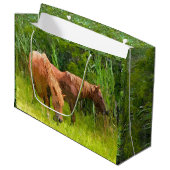 g GIft Bag Assateague Ponies Große Geschenktüte (Vorderseite Schrägansicht)