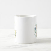 G Golden Initial mit blauem Blumenblättern Kaffeetasse (Mittel)