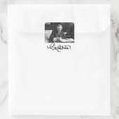 G. K. Chesterton bei der Arbeit Quadratischer Aufkleber (Tasche)