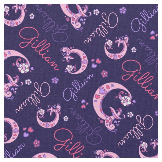 G Monogramm und personalisierte Bezeichnung Gillia Stoff (Nahaufnahme)