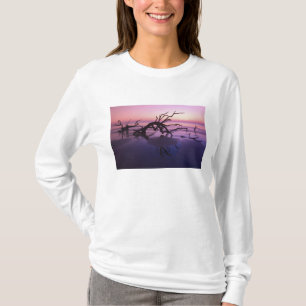 GA Jekyll Island, Baumfriedhof am Strand bei T-Shirt