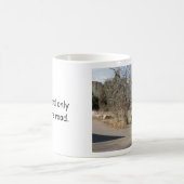 Gabel in der Straßen-Tasse Kaffeetasse (Mittel)