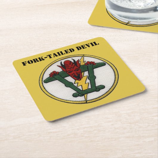 Gabelschwanz-Teufel P-38 Blitze! Rechteckiger Pappuntersetzer (angewinkelt)