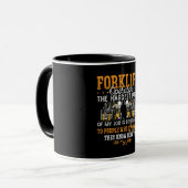 Gabelstaplerfahrer mit dem schwersten Teil des Gab Tasse (Vorderseite Links)
