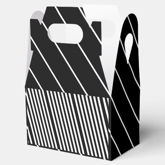 Gable Gevor Box Streifen Schwarz und Weiß Geschenkschachtel (Geöffnet)