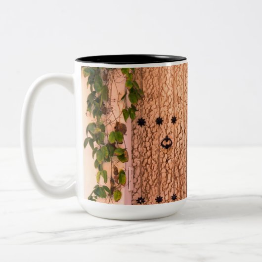 Gabriel Garcia Marquez-Graffiti Zweifarbige Tasse (Links)