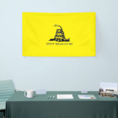 Gadsden 'DON'T TREAD ON ME' Uni Dorm Banner (Messeveranstaltung)