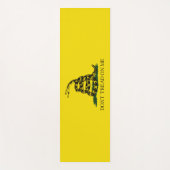 Gadsden Flag (Don't Tread on Me) (Rattlesnake) Yogamatte (Vorderseite)