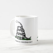 Gadsden-Flag-Umgehung und Erfahren Kaffeetasse (Vorderseite Links)