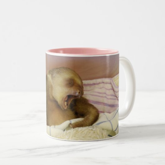 Gähnende Baby-Trägheit wachen auf Zweifarbige Tasse (VorderseiteRechts)