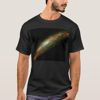 Galaxie NGC 3079 T-Shirt