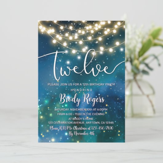 Galaxy Blue Stars String Lights Boys 12. Geburtsta Einladung (Stehend Vorderseite)
