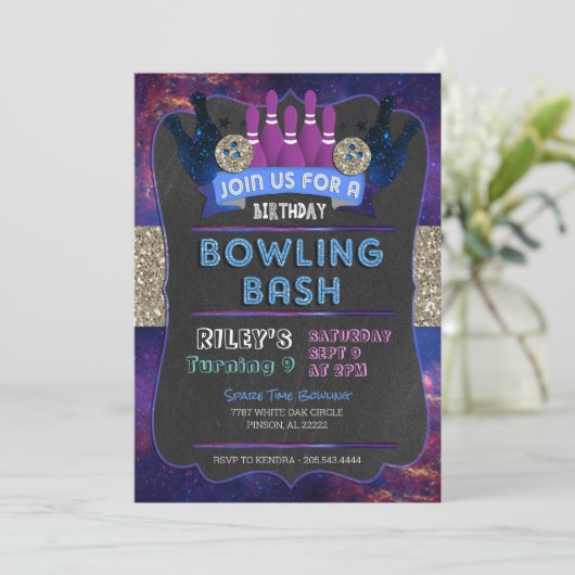 Galaxy Bowling Birthday Einladung (Stehend Vorderseite)