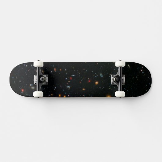 Galaxy Cluster Abell 370 Parallelfeld. Skateboard (Horizontal)