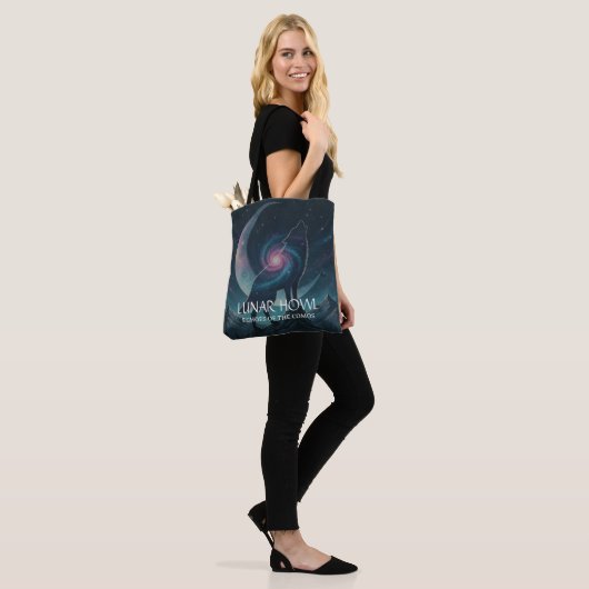 Galaxy Wolf Silhouette with Mystical Nebula Moon Tasche (Am Model)