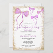Galentine's Day Brunch Glitzer Gold Lila Bows Einladung (Vorderseite)