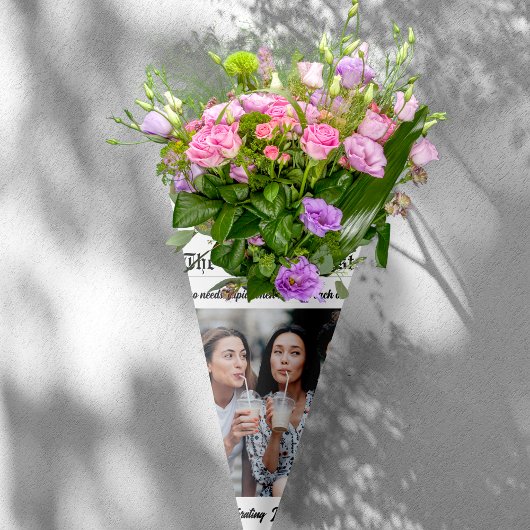 Galentines Day Newspaper Blume Bouquet Foto Geschenkpapier