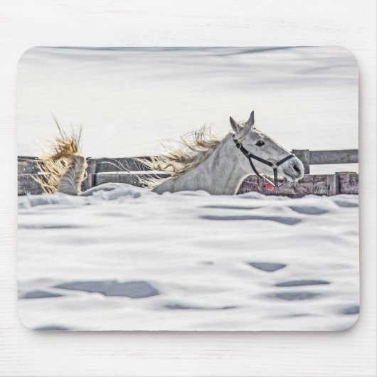 Galloping im Schnee Mousepad (Vorne)