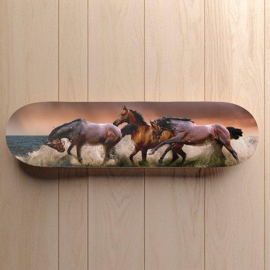 Galopp Pferde im Surf Skateboard Deck