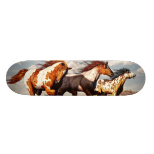 Galoppierende Mustangs Skateboard