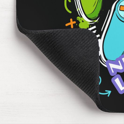 Game controllers Graffiti  Gaming Born To Play  Mousepad (Ecke)