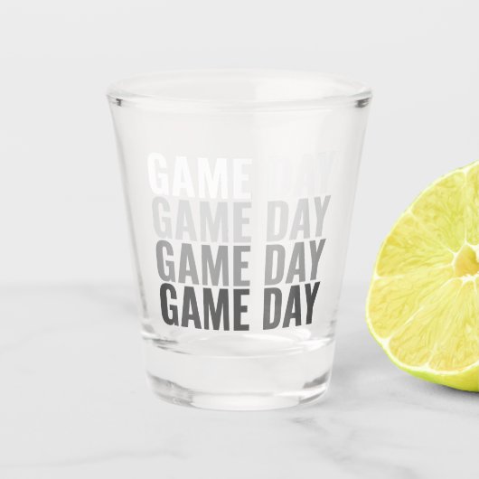 Game Day Repeat Bold Shotglas Schnapsglas (Vorderseite)