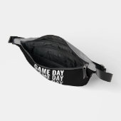 „Game Day Repeat“ Fanny Pack in Fettschrift Bauchtasche (Offen)