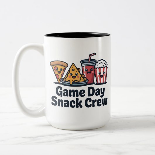 Game Day Snack Crew Zweifarbige Tasse (Links)