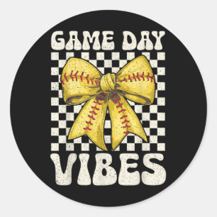 Game Day Vibes Groovy Coquette Bow Softball Women Runder Aufkleber