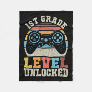 Game-Level-Unlock-Gamer-1. Schultag Fleecedecke