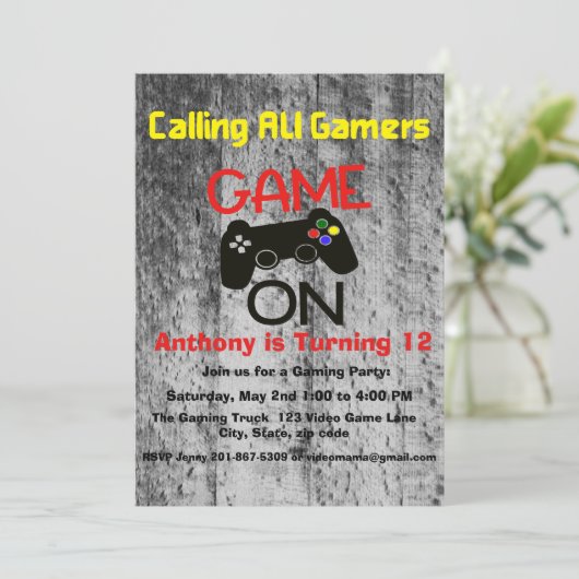GAME ON...A Video Game Birthday Party Einladung (Stehend Vorderseite)