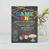 Game On Arcade Pizza Party Einladung (Stehend Vorderseite)