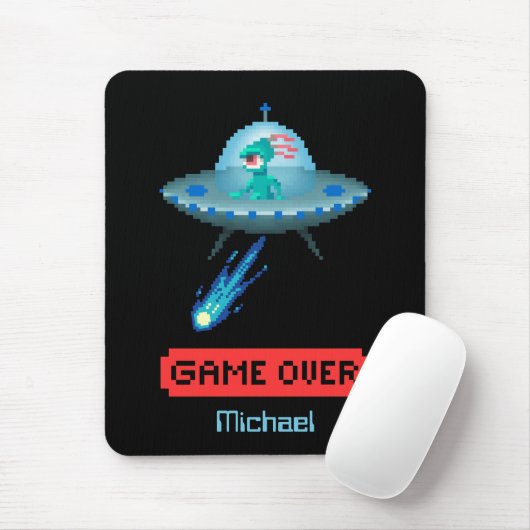 'Game Over' Alien fliegt UFO-Raumschiff, Pixel-Art Mousepad (Mit Mouse)