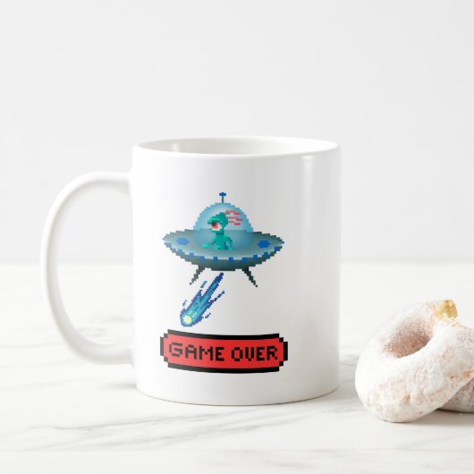 'Game Over' Alien Flying UFO-Raumschiff, Pixel Art Kaffeetasse (Mit Donut)