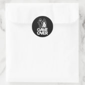 Game Over Glitch Bride Groom Funny Wedding Runder Aufkleber (Tasche)