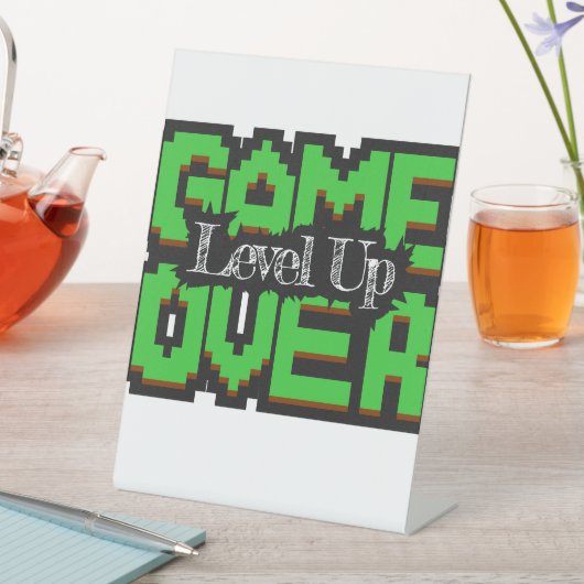 Game Over, Level Up: Pixelated Retro Game World Sockelschild (In Situ)