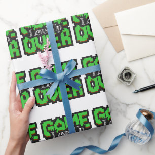 Game Over, Level Up: Pixelige Retro-Spielwelt Geschenkpapier