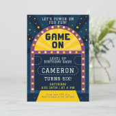 Game Start Arcade Birthday Party Einladung (Stehend Vorderseite)