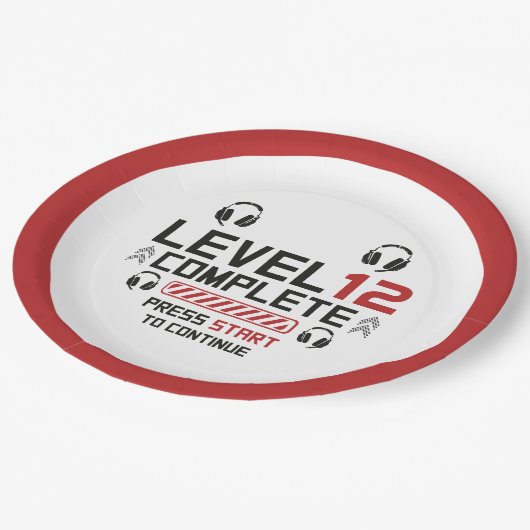 Gamer Birthday oder Abschluss Pappteller (Schrägansicht)