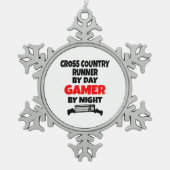 Gamer Cross Country Runner Schneeflocken Zinn-Ornament (Vorderseite)
