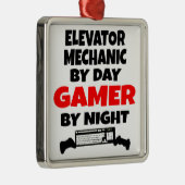 Gamer Elevator Ornament Aus Metall (Rechts)