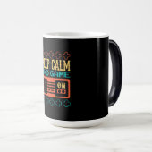 Gamer-Geschenk Behalte Ruhe und Spiel Verwandlungstasse (VorderseiteRechts)